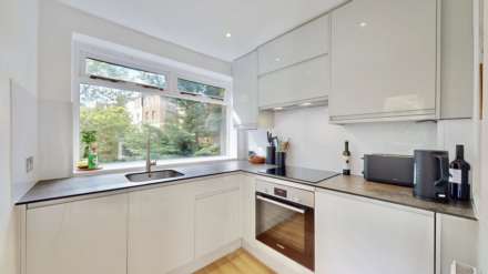 Hornsey Lane, Highgate, N6, Image 2