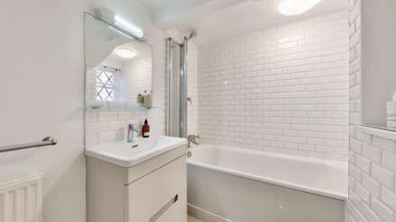 Hornsey Lane, Highgate, N6, Image 7