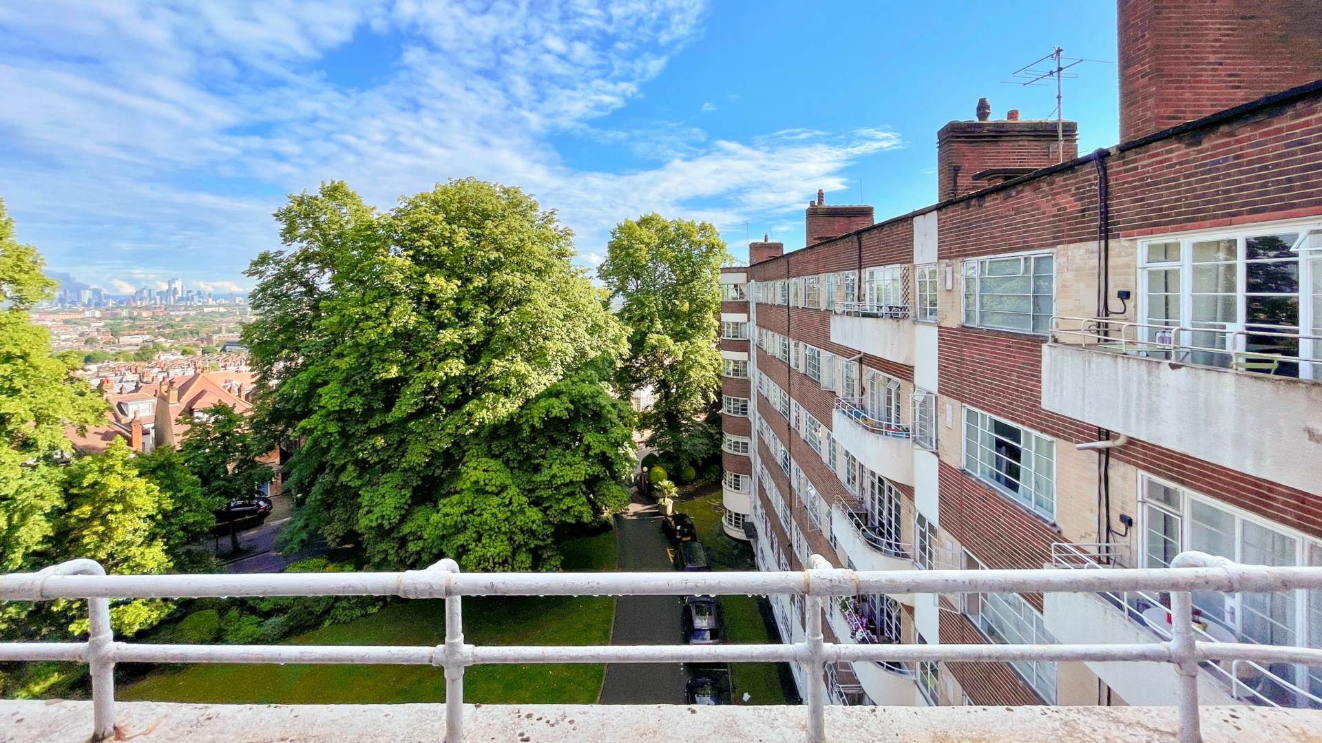 Hornsey Lane, Highgate, N6, Image 1