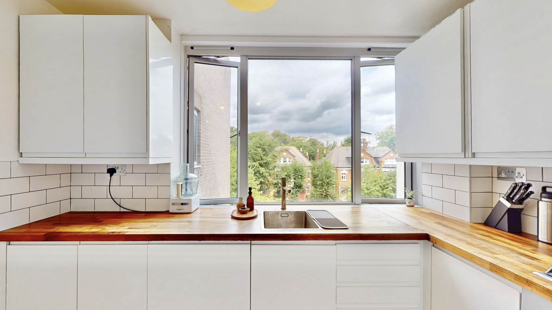Avenue Road, Highgate, N6, Image 12