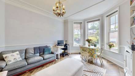 Hillside Gardens, Highgate, N6, Image 7