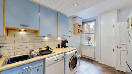 Hillside Gardens, Highgate, N6, Image 9