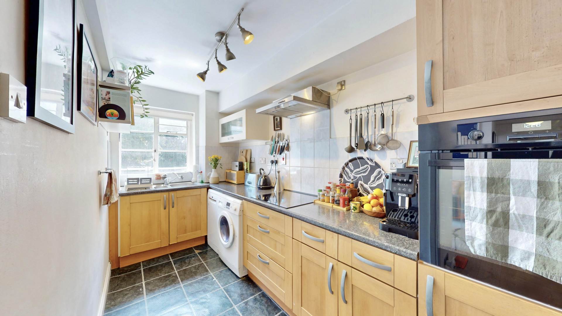 Hornsey Lane, Highgate, N6, Image 4