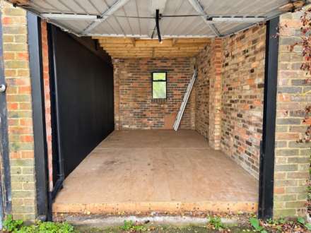 Gurney Drive, Hampstead Garden Suburb, N2, Image 4