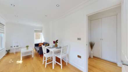 Archway Road, London, N19, Image 7