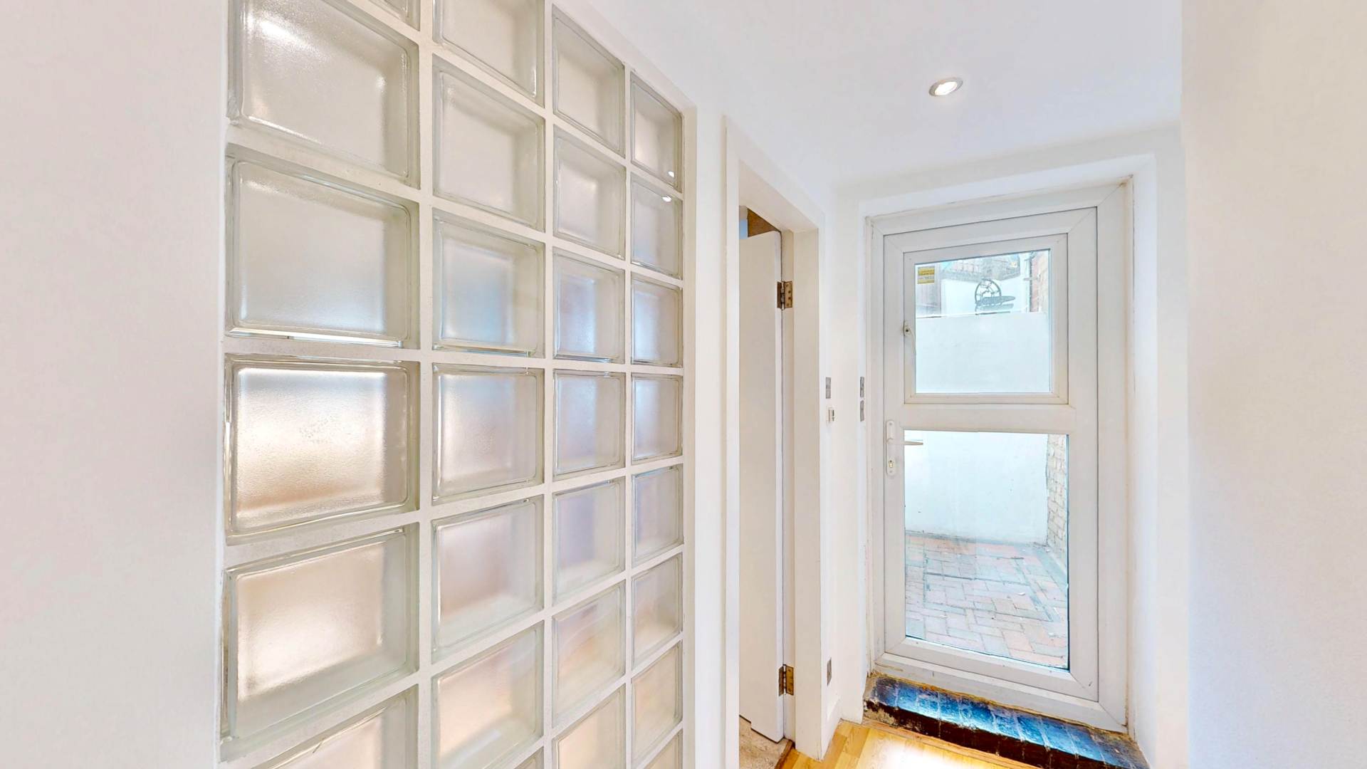 Bisham Gardens, Highgate, N6, Image 10