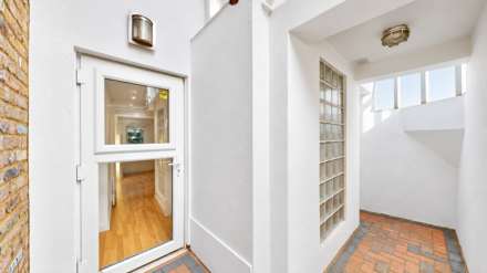 Bisham Gardens, Highgate, N6, Image 9