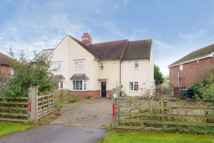 4 Bedroom Semi-Detached, Ravensden Road, Renhold