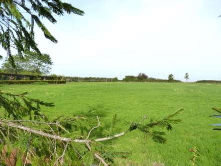 Town Farm Court, Oakley, Image 17