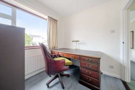 Trevor Drive, Bromham, Image 11