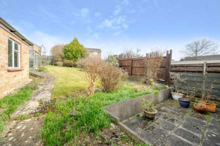 Trevor Drive, Bromham, Image 16