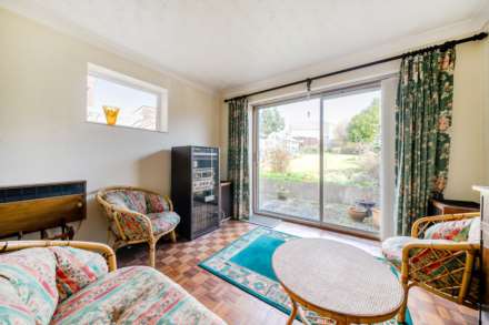 Trevor Drive, Bromham, Image 7