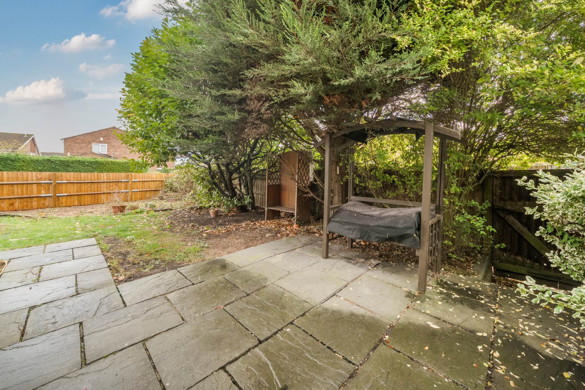 Lincroft, Oakley, Image 4