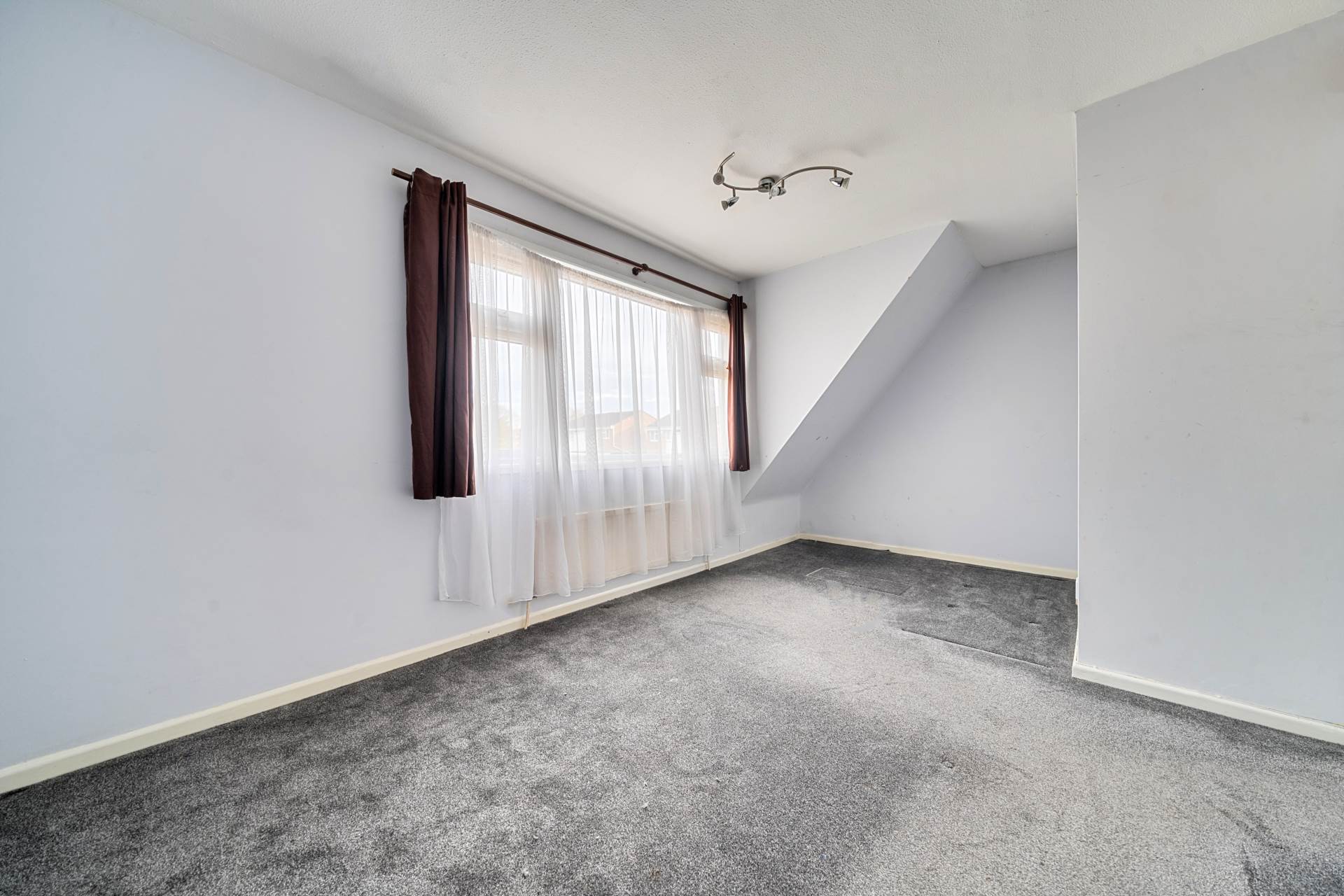 Lincroft, Oakley, Image 7