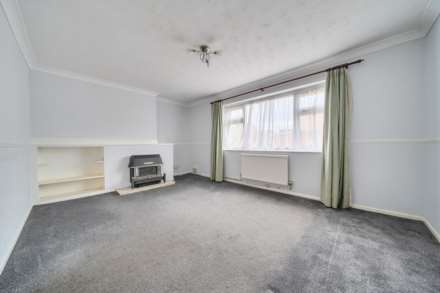 Lincroft, Oakley, Image 2