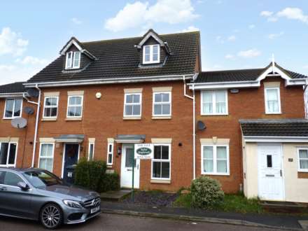 3 Bedroom Town House, Armstrong Drive, Bedford