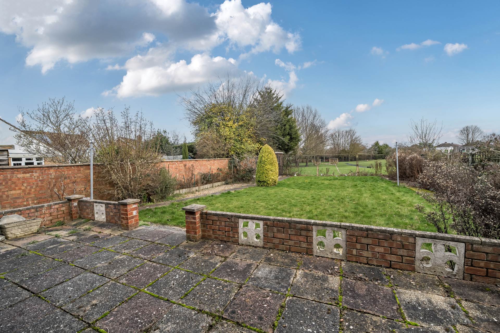 Hartshill, Bedford, Image 14