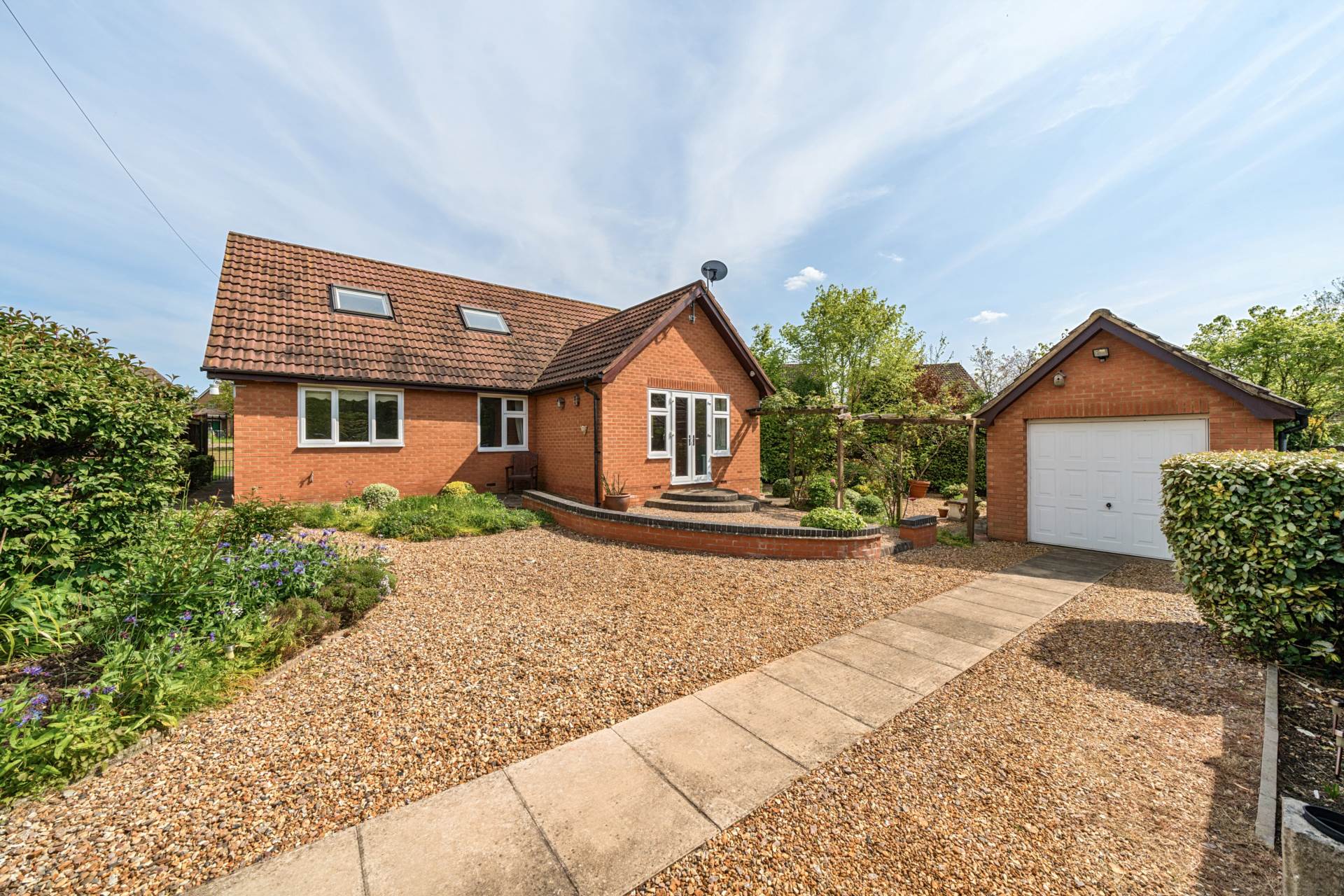 Springfield Drive, Bromham, Image 1