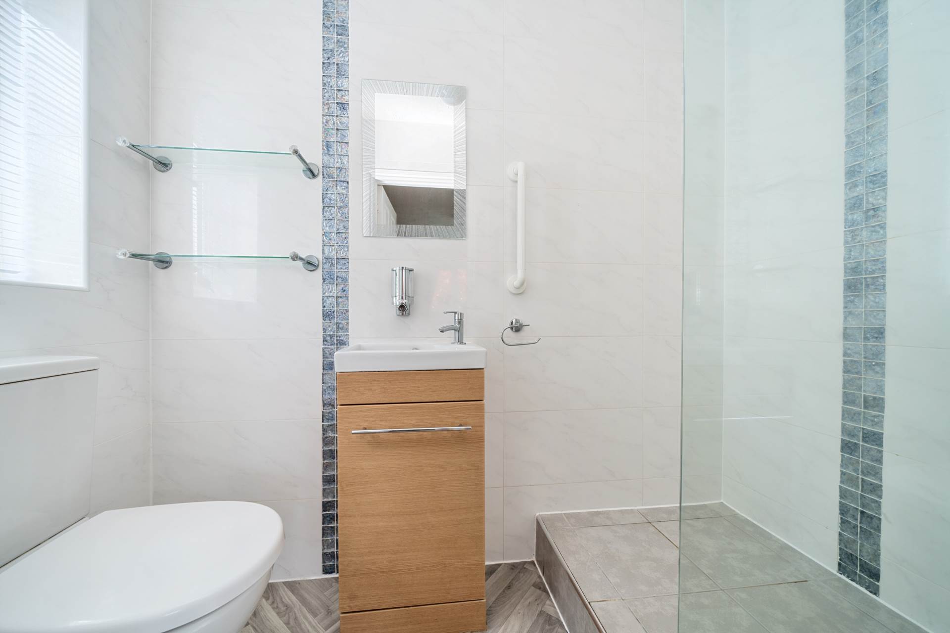 Springfield Drive, Bromham, Image 12