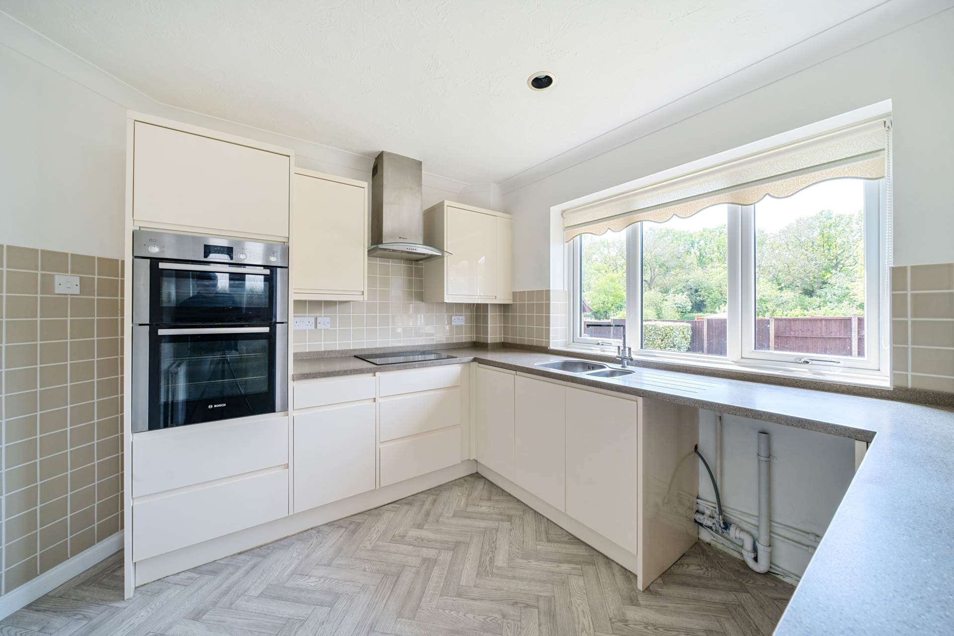 Springfield Drive, Bromham, Image 7