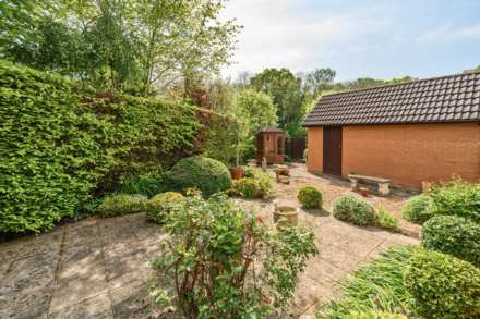 Springfield Drive, Bromham, Image 3