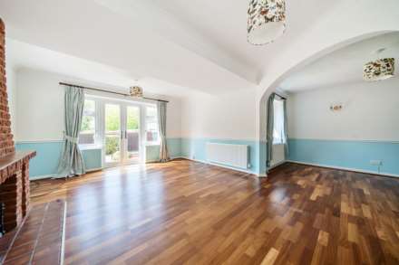 Springfield Drive, Bromham, Image 5