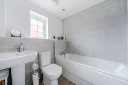 Zander Grove, Biddenham, Image 11