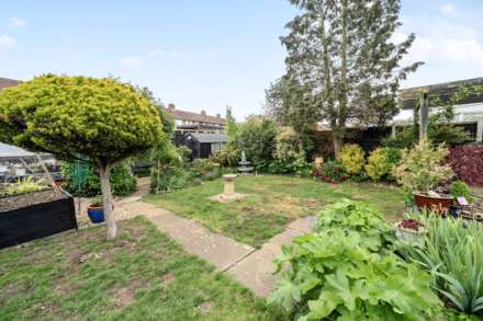 Cotswold Close, Putnoe, Image 13