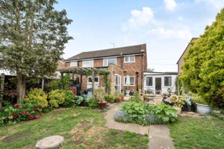 Cotswold Close, Putnoe, Image 14