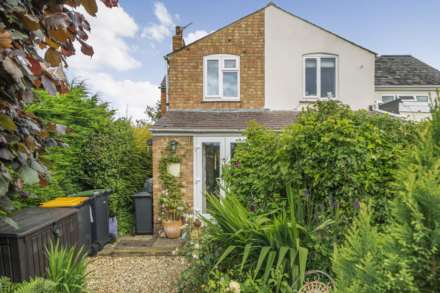 Silver Street, Stevington, Image 11