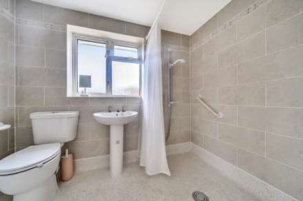 Molivers Lane, Bromham, Image 12
