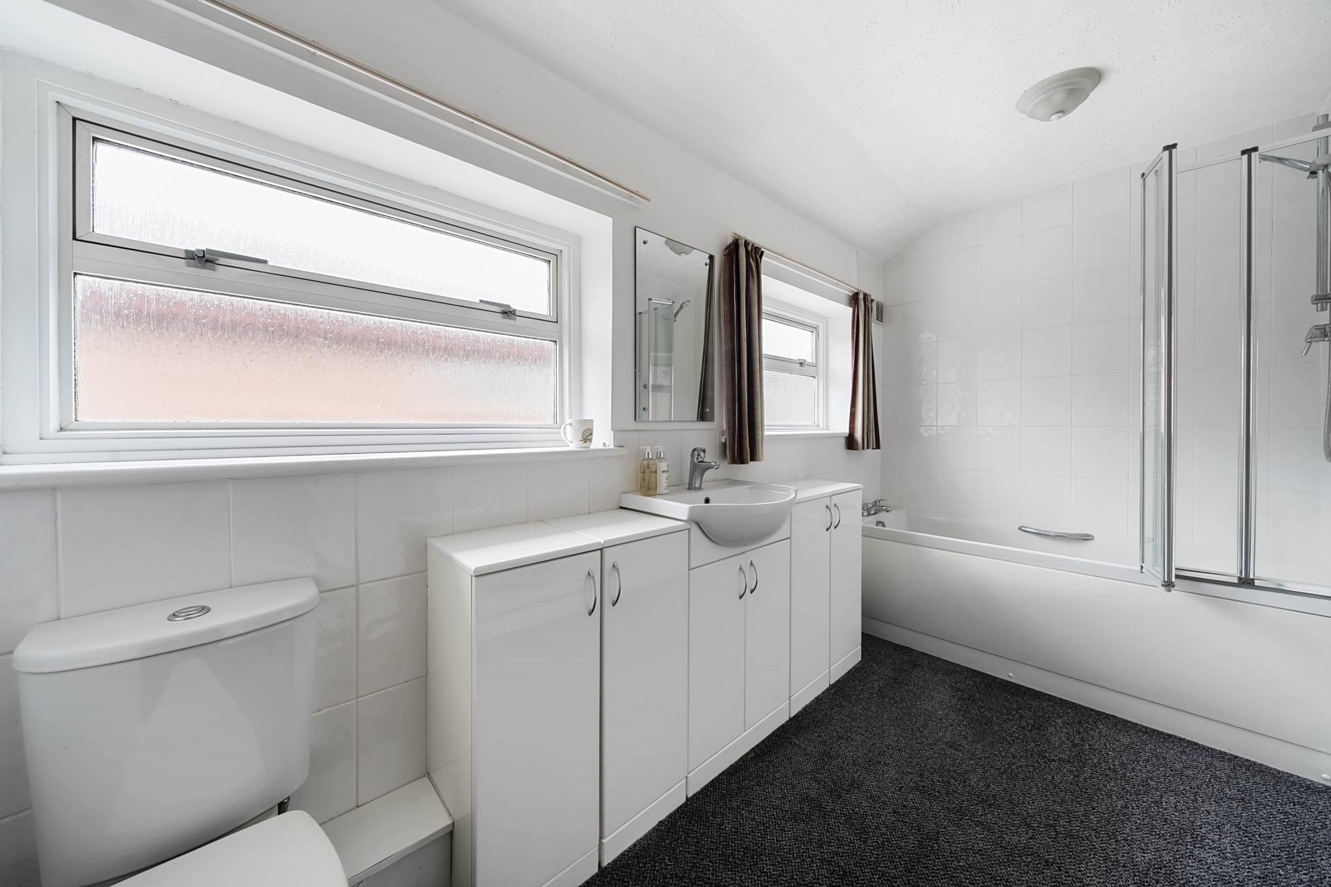 Chiltern Avenue, Putnoe, Image 15