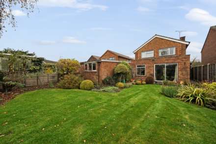 Chiltern Avenue, Putnoe, Image 16