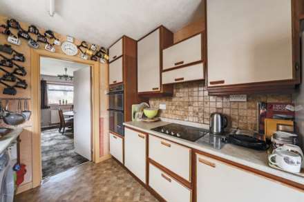 Chiltern Avenue, Putnoe, Image 8