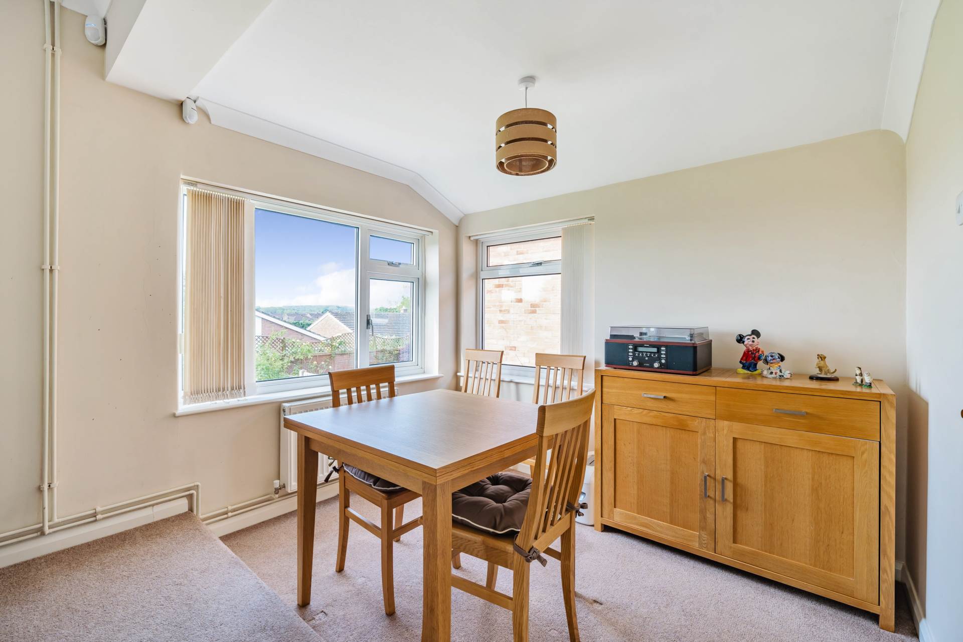 Neville Crescent, Bedford, Image 3