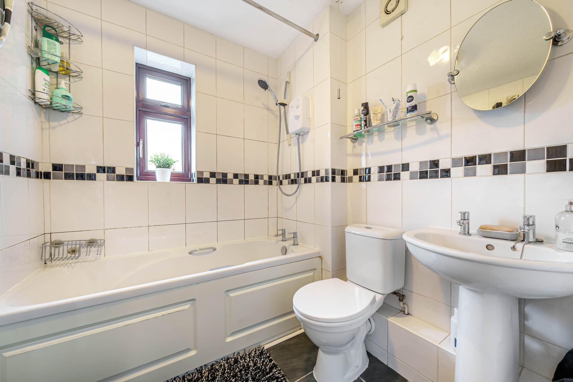 Grovebury Court, Wootton, Image 8