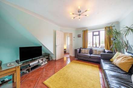 Grovebury Court, Wootton, Image 5