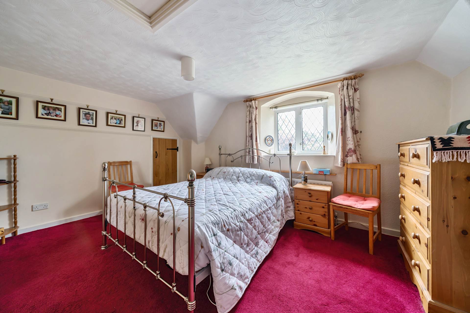 Village Road, Bromham, Image 12