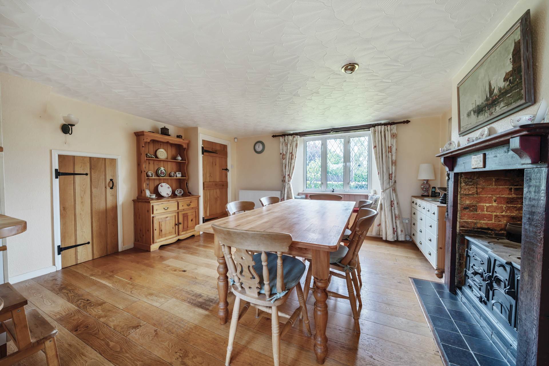 Village Road, Bromham, Image 3