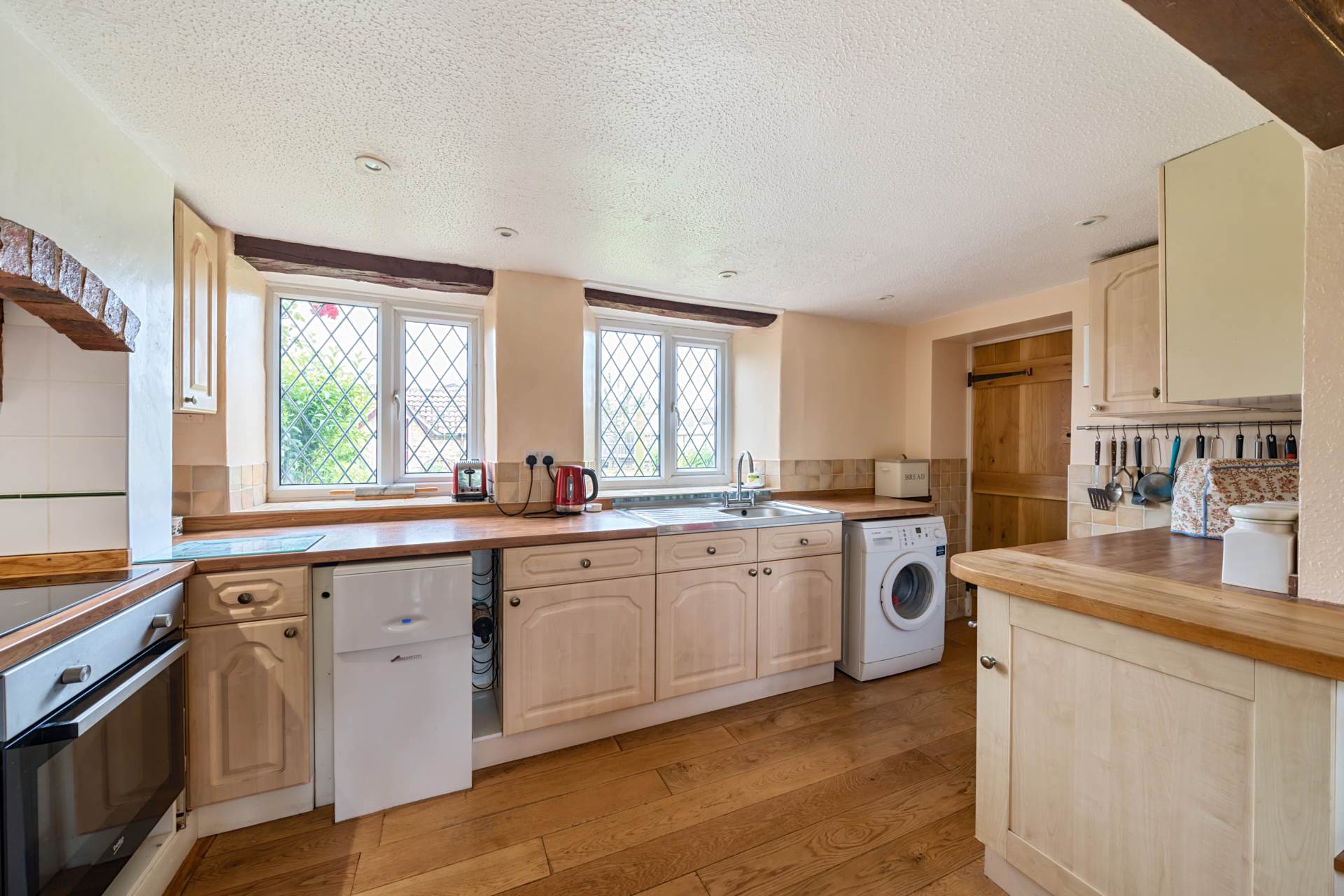 Village Road, Bromham, Image 5