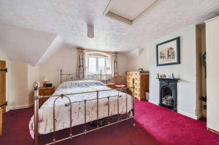 Village Road, Bromham, Image 11