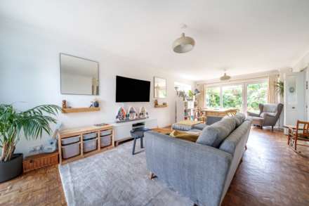 Cotman Close, Bedford, Image 2