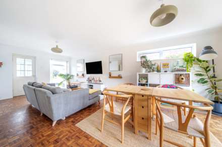Cotman Close, Bedford, Image 3
