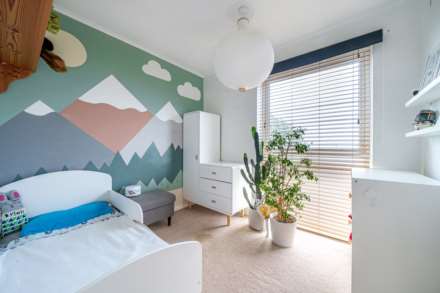 Cotman Close, Bedford, Image 8