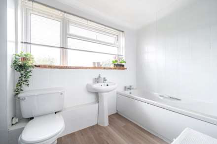 Cotman Close, Bedford, Image 9