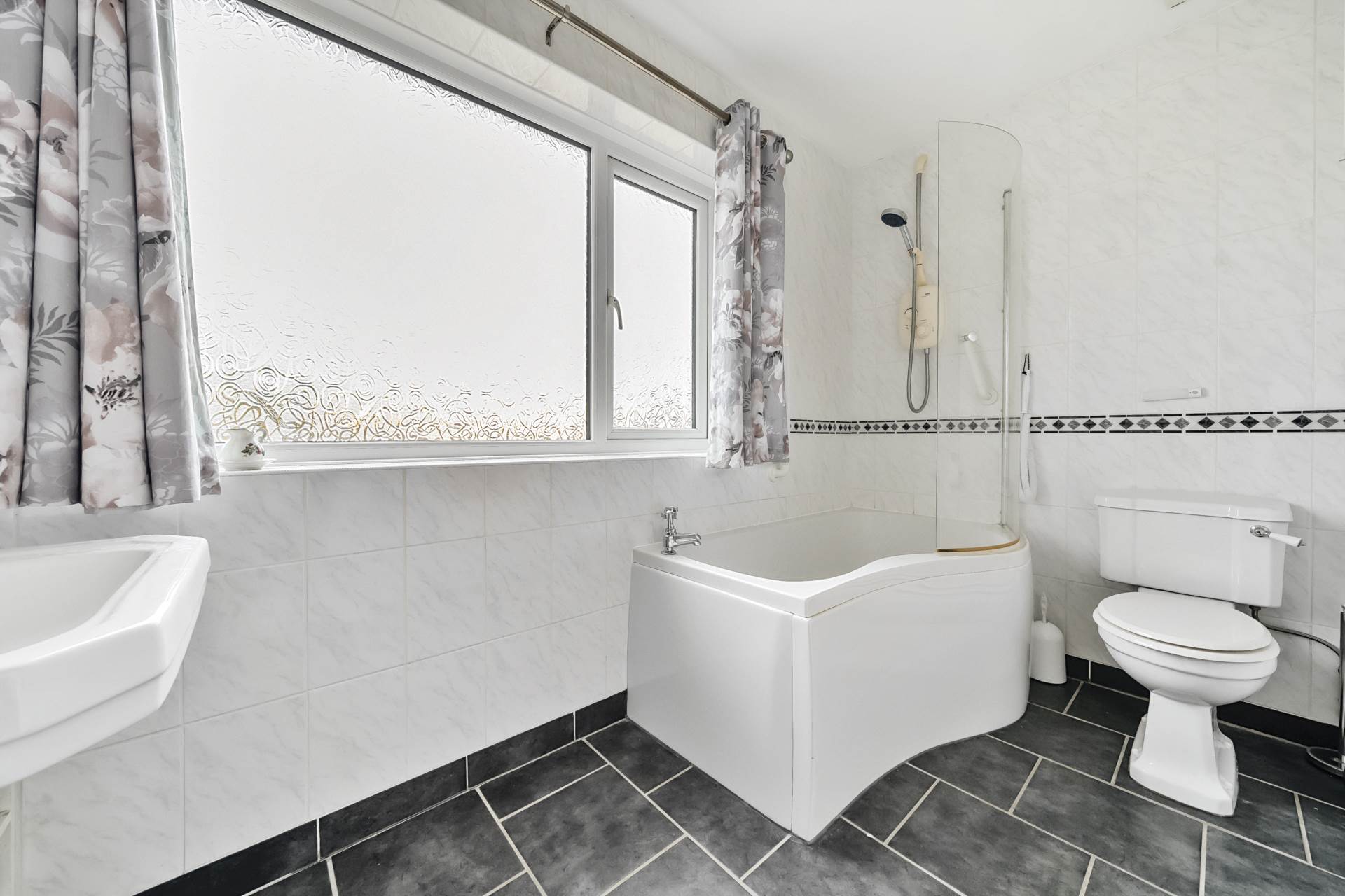 Trevor Drive, Bromham, Image 13