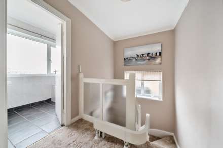 Trevor Drive, Bromham, Image 14