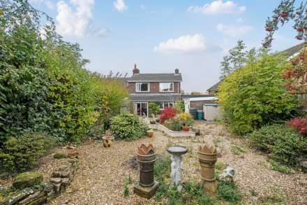 Trevor Drive, Bromham, Image 17
