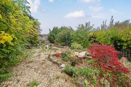 Trevor Drive, Bromham, Image 19