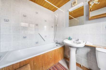 Church Road, Stevington, Image 11